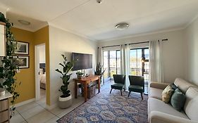 Luxury One Bedroom Apartment